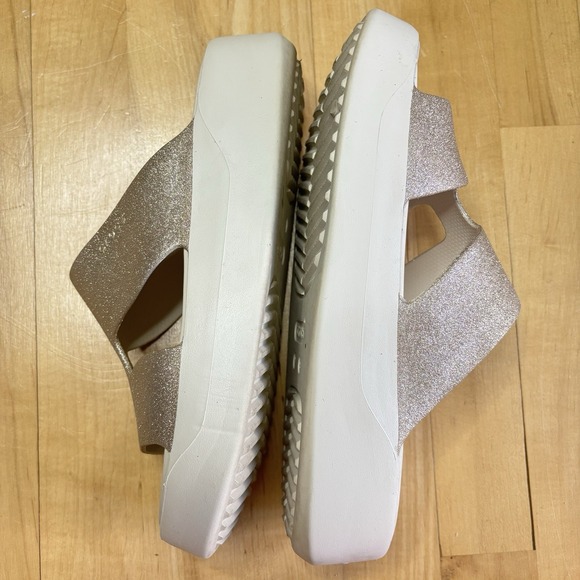 Crocs Getaway Platform H-Strap Glitter Women's Wedge Sandals Stucco Size 9 Comfy - Picture 8 of 11